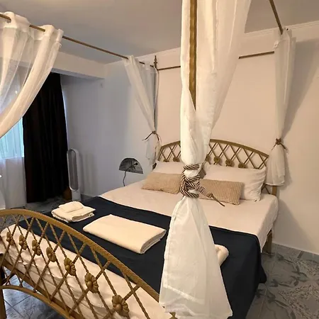 Domek letniskowy Forest House *